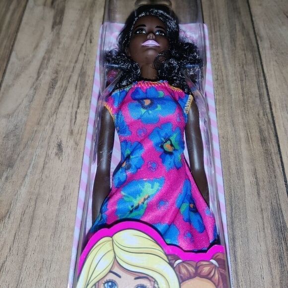 Barbie GDY32 African-American Doll in Multicolor Party Dress New 2018 - Picture 8 of 8